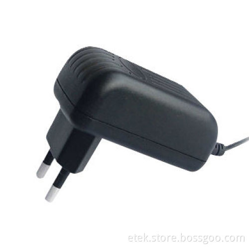 12W Series Switching Power Adapter with European AC Plug, Measures 70 x 41 x 28mm, Made in China